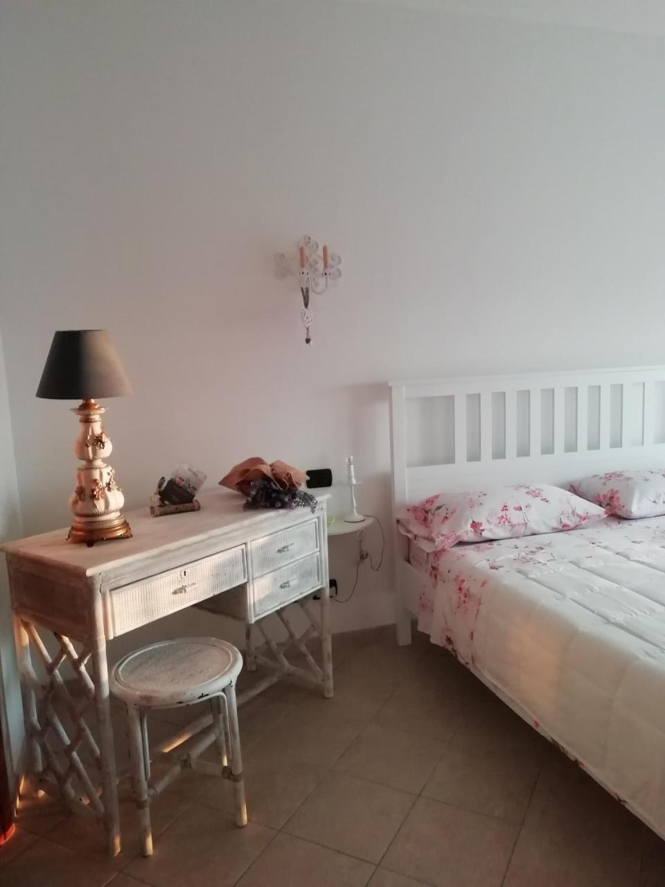 Beti House Heart'S And Roses Rooms Ponte Galeria Quarto foto